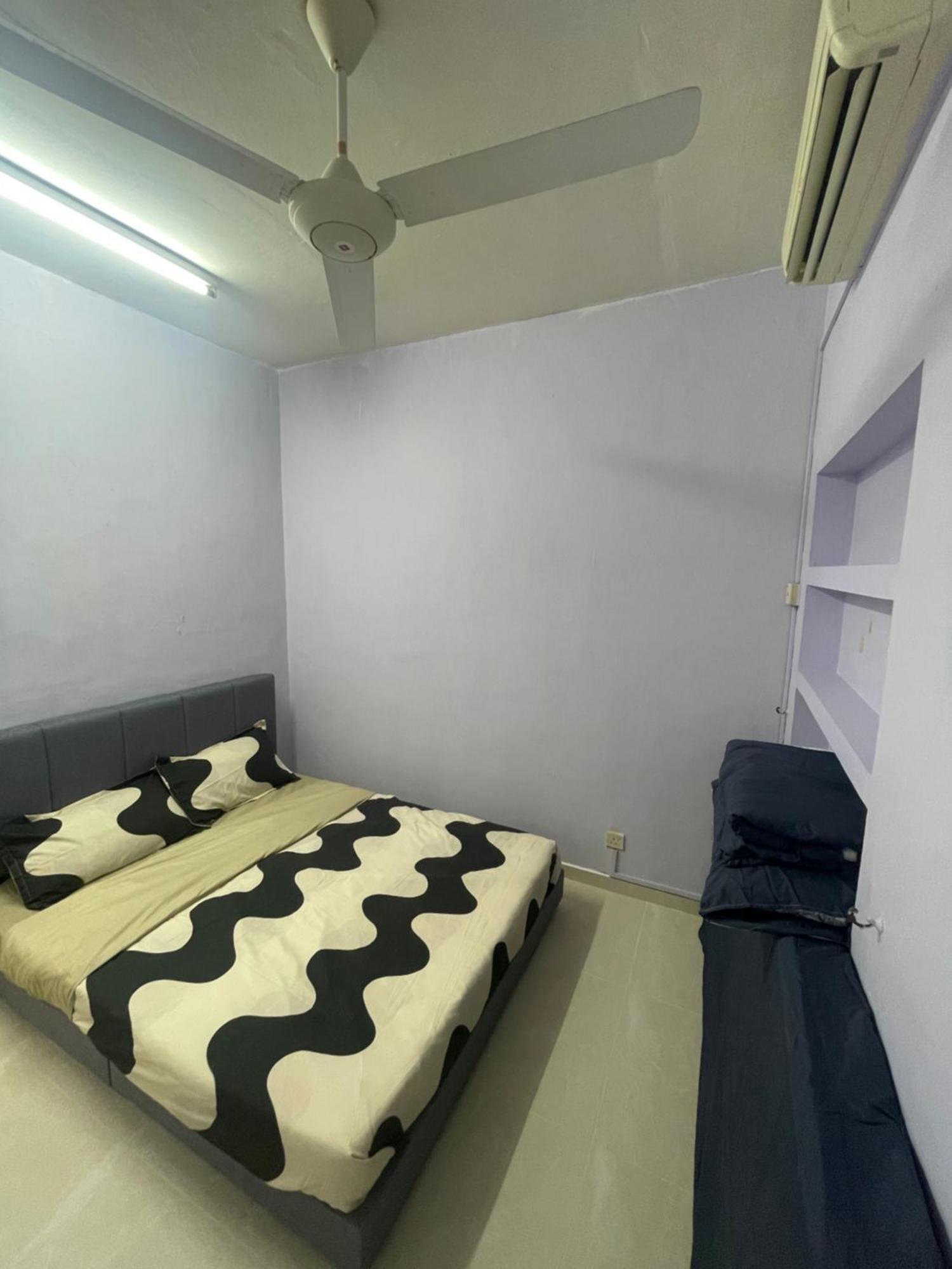 Ehsan Jaya Ikea Toppen Near Peikin Long Sing Yijia Restaurant Holiday home Johor Bahru